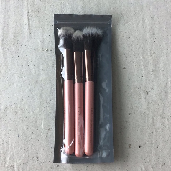 Luxie 3 piece flawless complexion - Picture 2 of 3